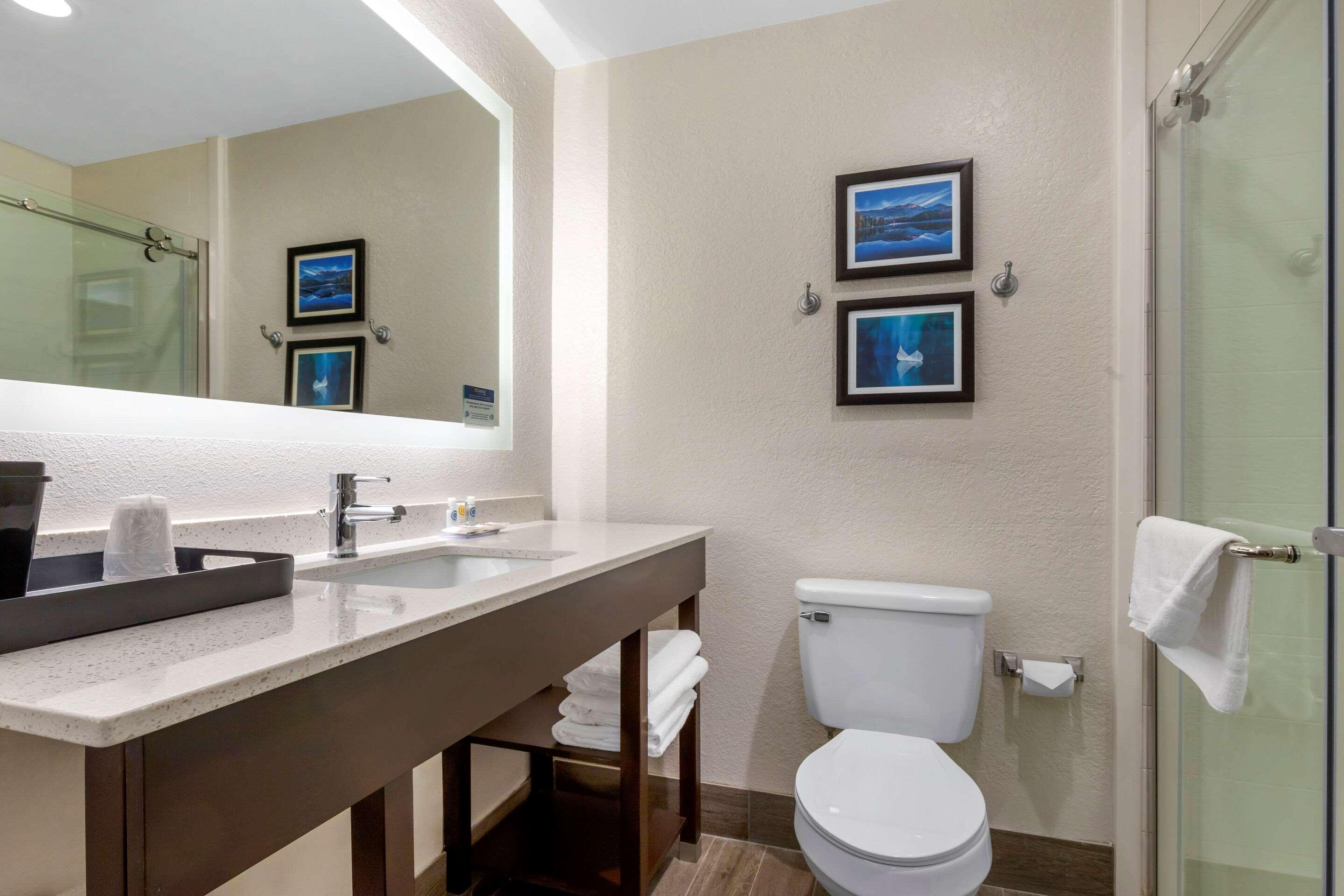 Hotel Comfort & - Greenville